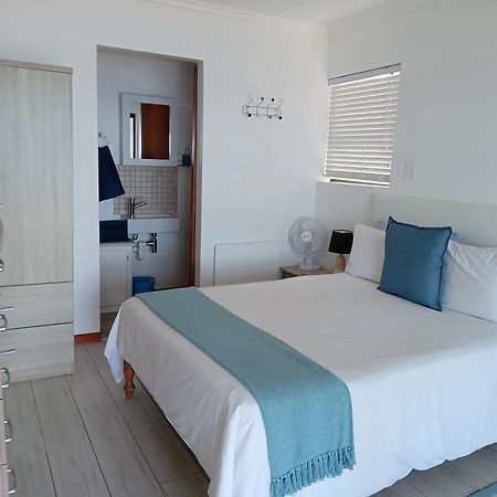 Captain Sunshine Guest House Groot-Jongensfontein ภายนอก รูปภาพ