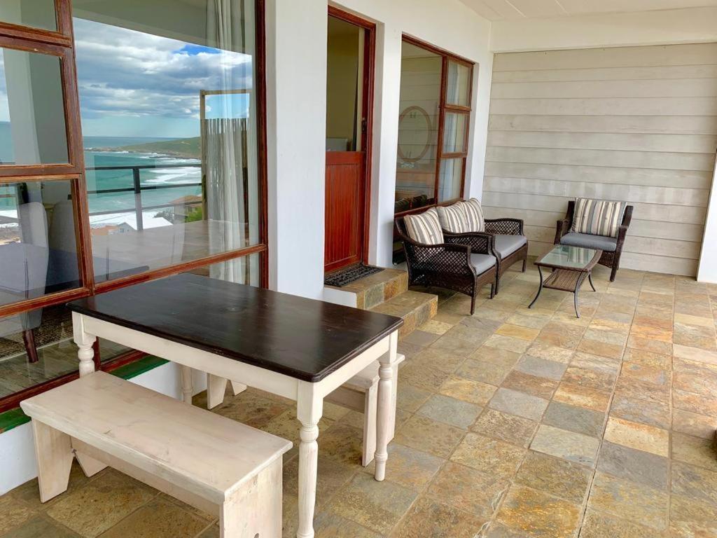 Captain Sunshine Guest House Groot-Jongensfontein ภายนอก รูปภาพ