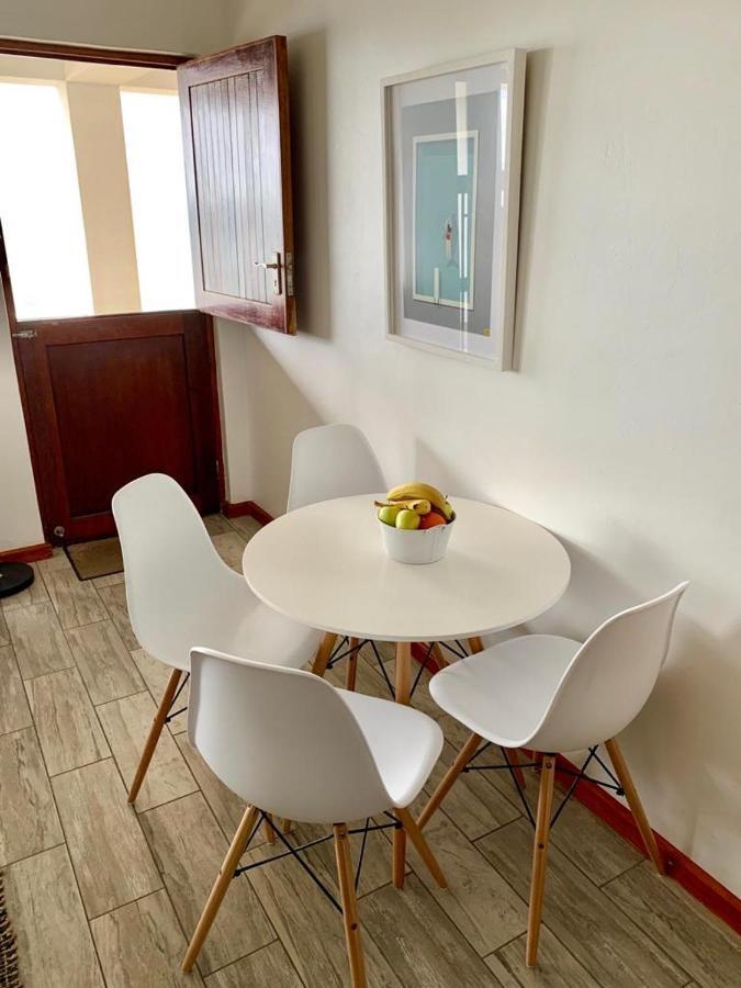 Captain Sunshine Guest House Groot-Jongensfontein ภายนอก รูปภาพ