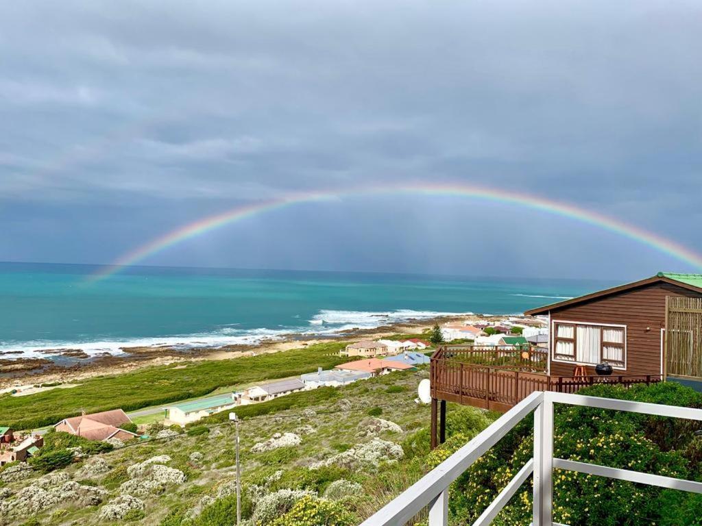 Captain Sunshine Guest House Groot-Jongensfontein ภายนอก รูปภาพ